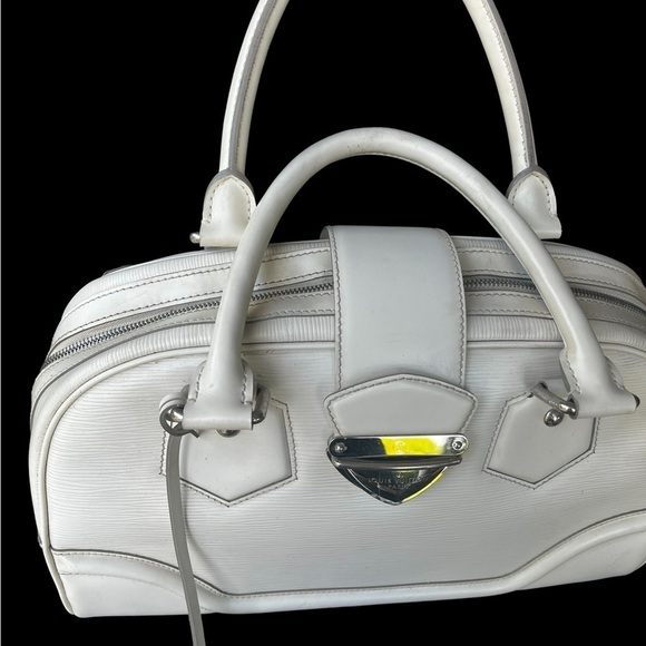 LOUIS VUITTON Epi GM Montaigne Bowling in white silver hardware - Picture 2 of 6
